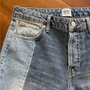 BDG Multicolor Light Wash and Dark Wash JEANS!